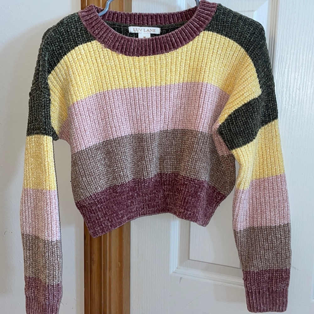 Cropped fuzzy sweater